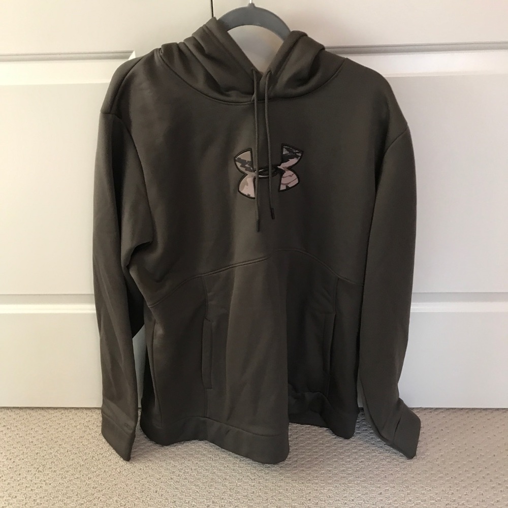 UnderArmor Men’s XL Sweatshirt